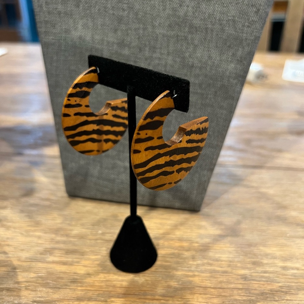 NIB Plunder Earrings.